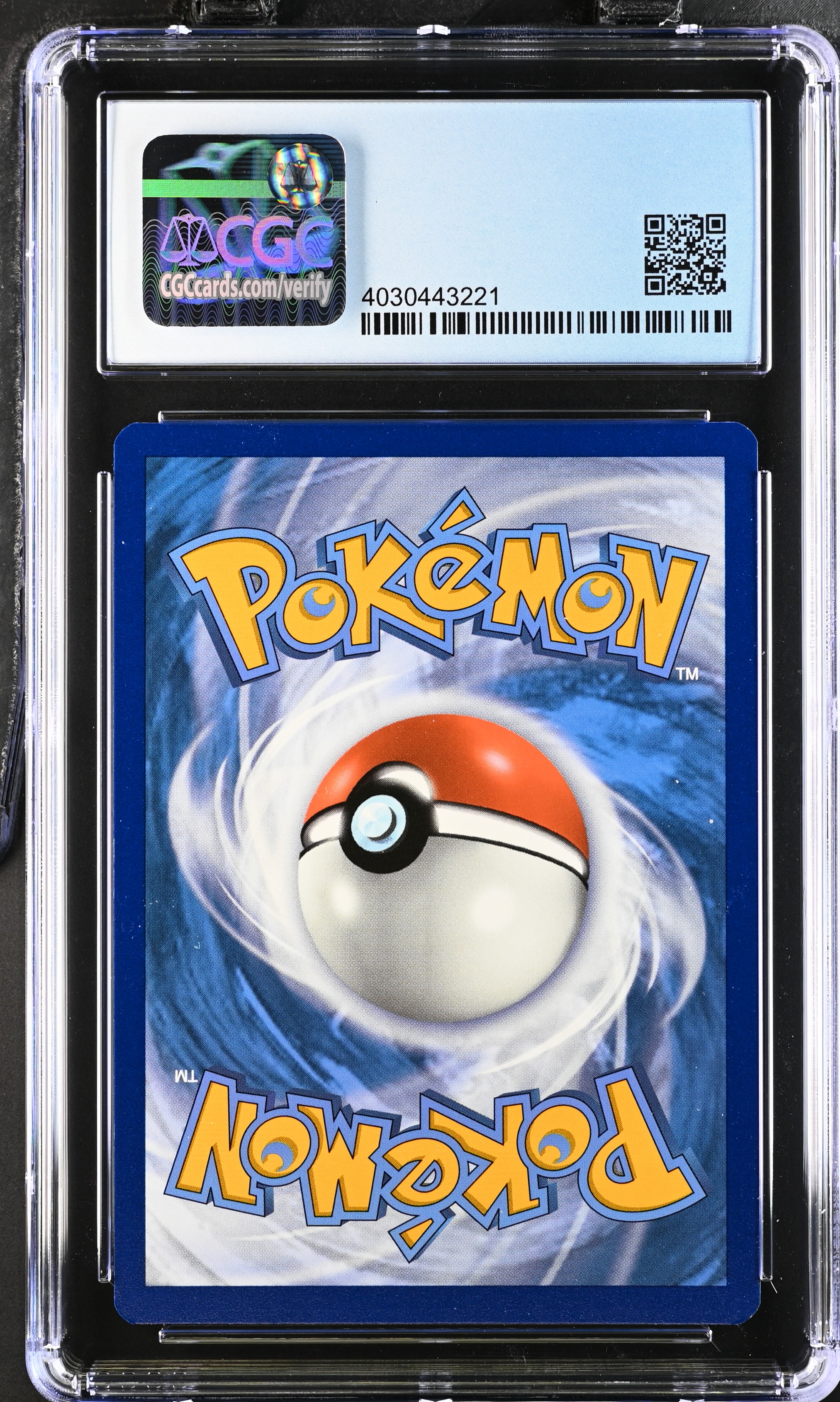 2019 #18 Vaporeon CGC 10 Hidden Fates - English